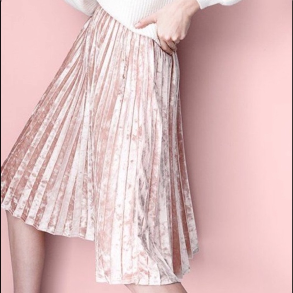 Brand New Pink Velvet Elastic Waistband Midi Skirt